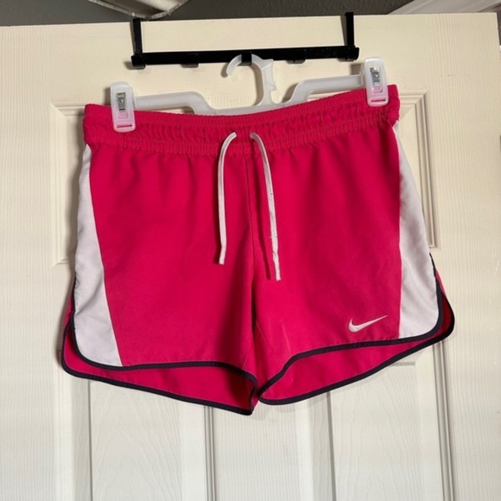 Pink Nike Athletic Dri-fit shorts size small. Pink‎ white and black. (H5)